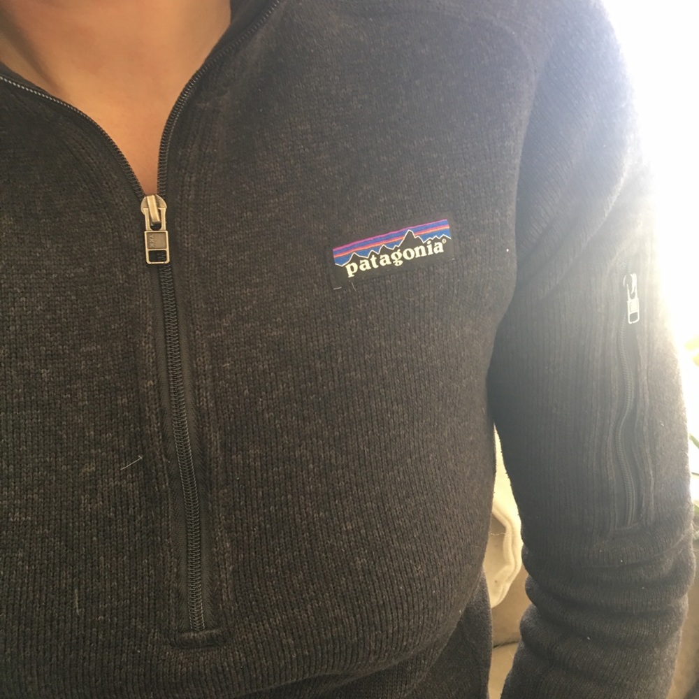XS Patagonia Quarter Zip Pullover in Gray/Black